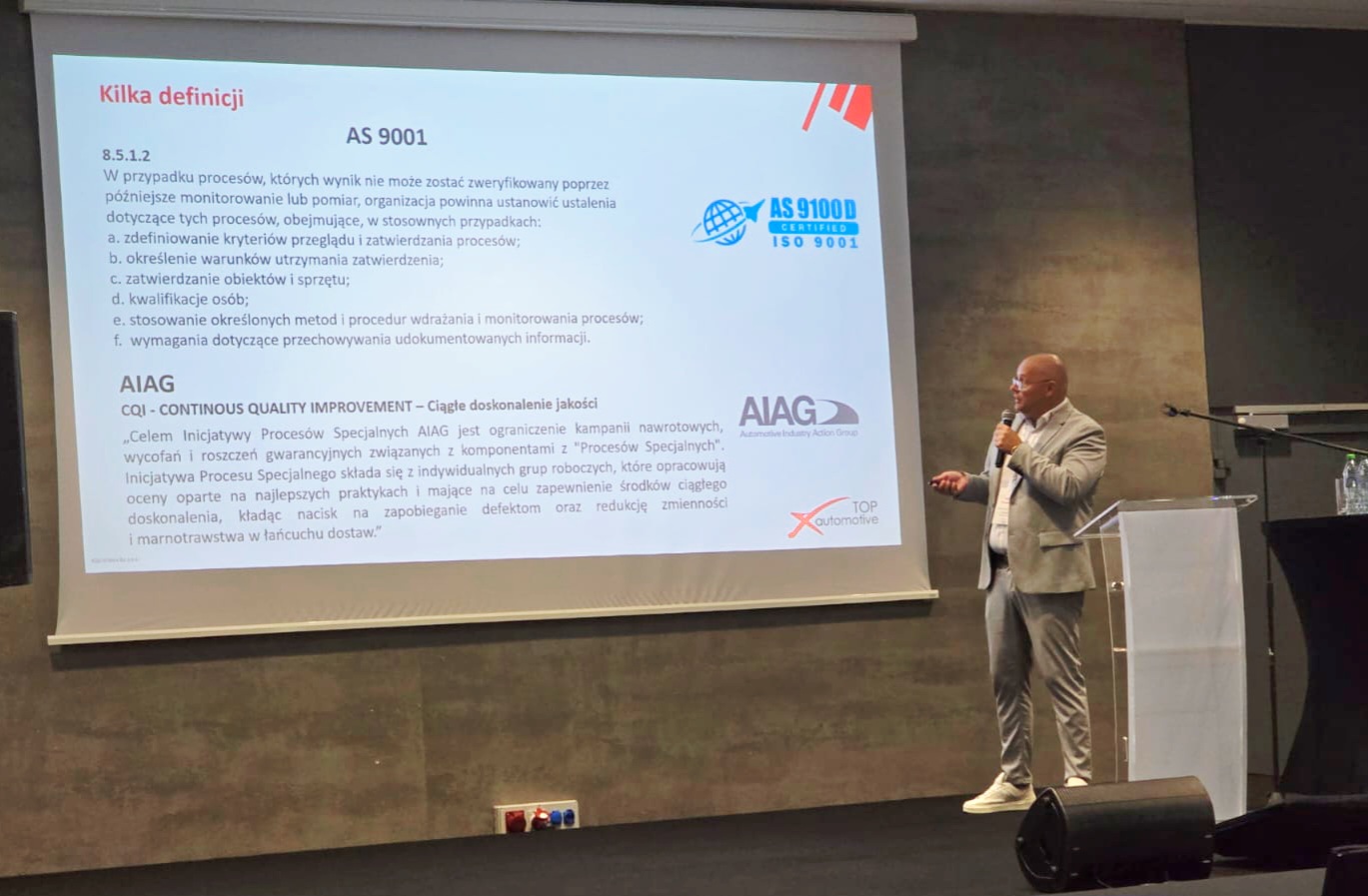 Wykład o standardach jakości w branży automotive